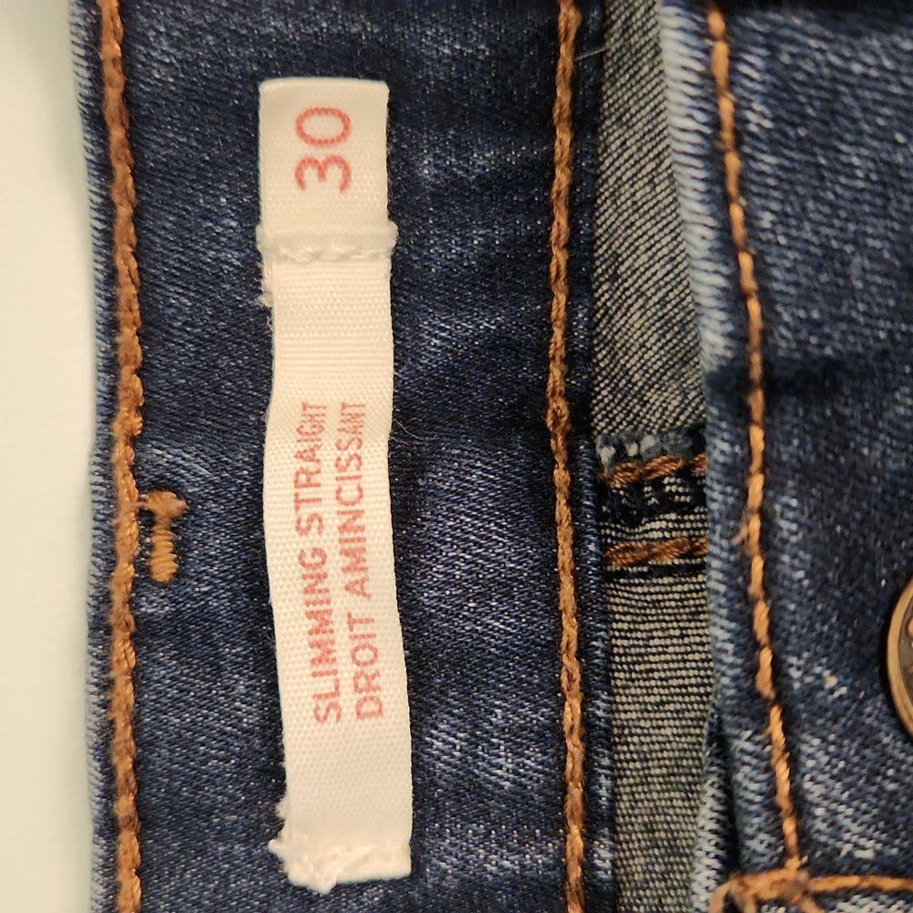 Levi’s Slimming Straight Jeans W30 L32 – Classic Dark Wash and Stretch Fit - Picture 6 of 16